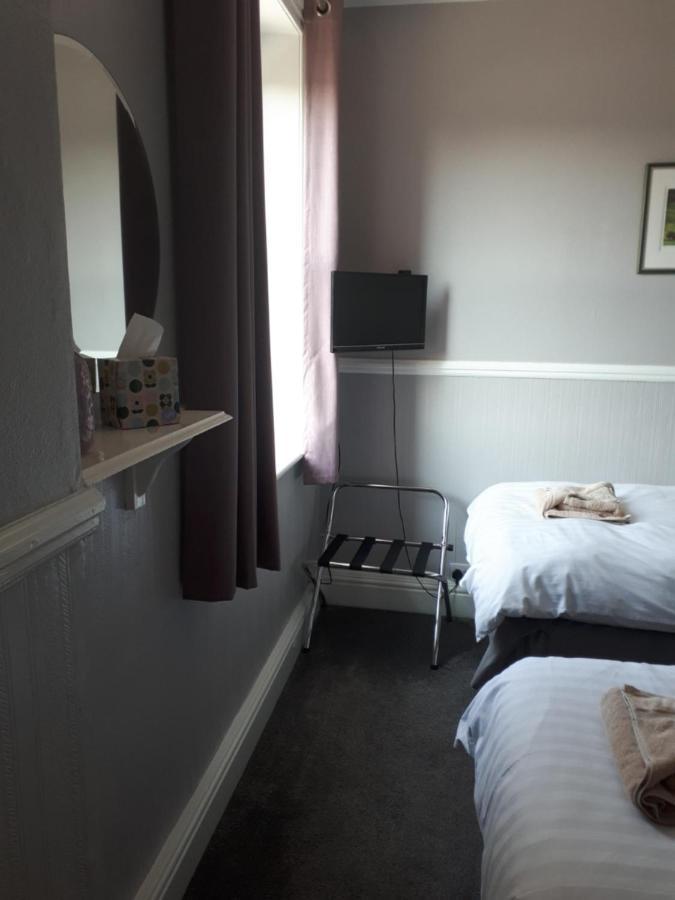 Fern Lee Guest House Карлайл Екстериор снимка